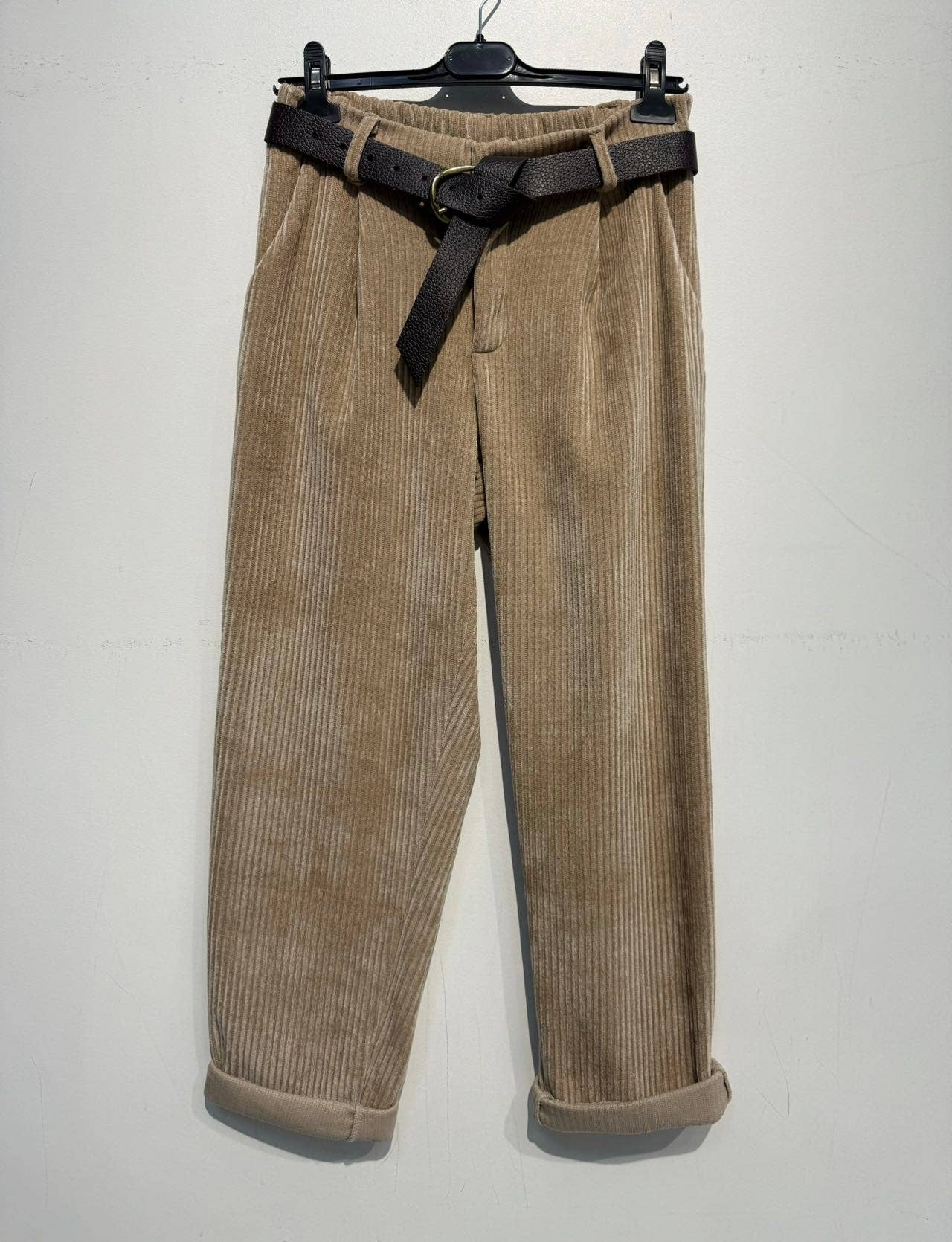 Corduroy pants with belt 124164: Taupe / L