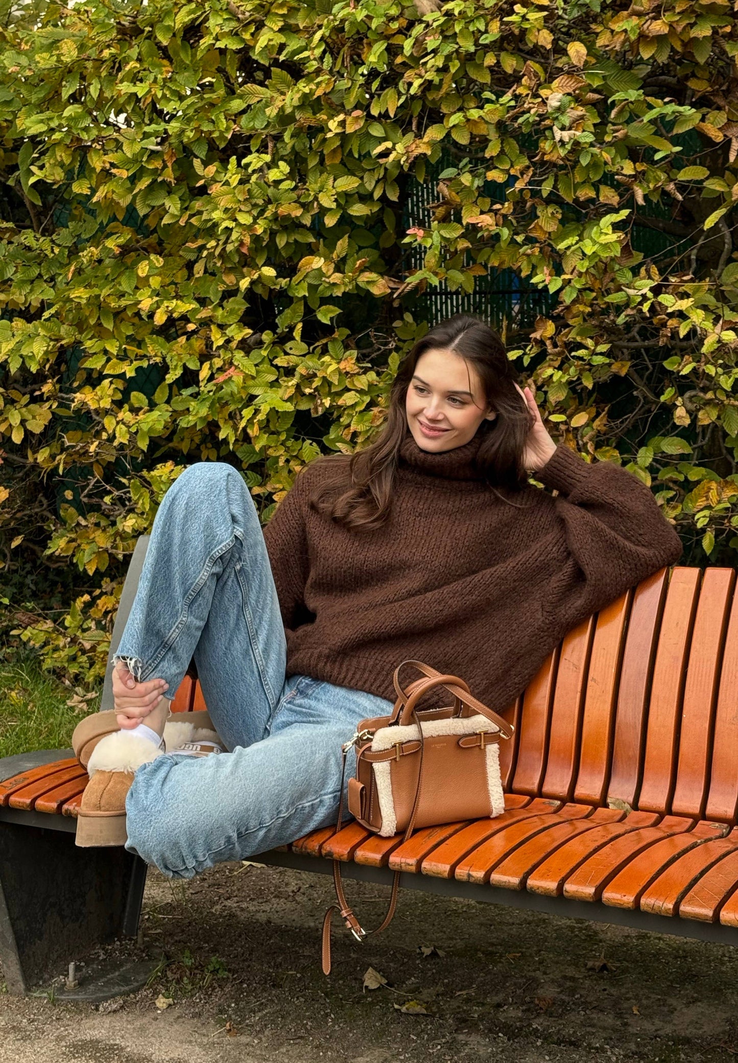 Oversized turtleneck sweater with alpaca: Taupe