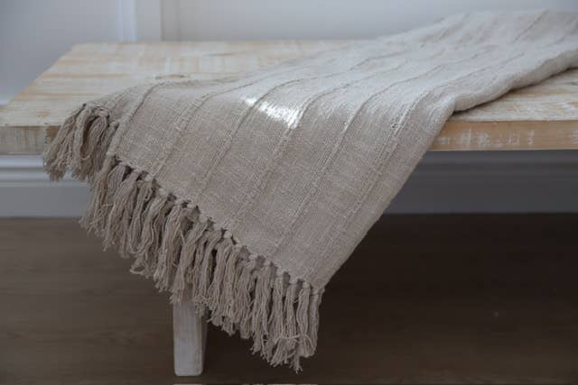 Large Cream Cotton Throw/Bedspread 150 x 220cm