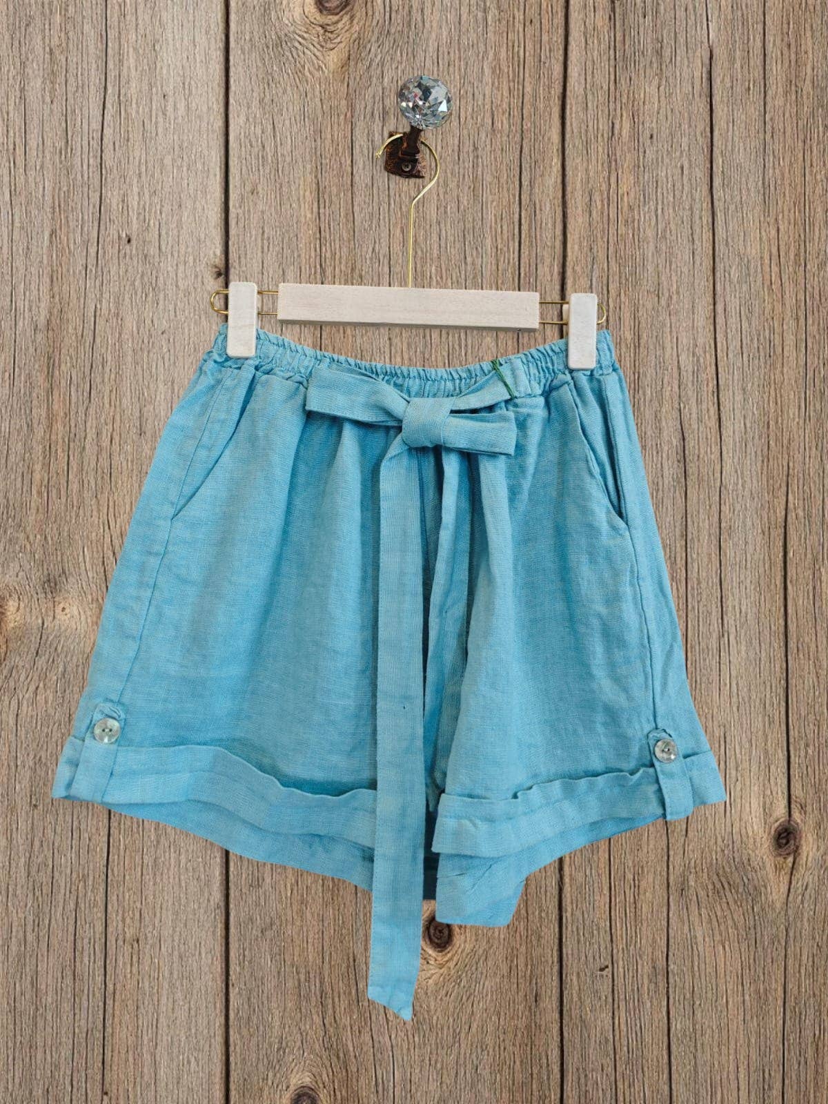 Ref-6385 SHORTS WITH BOW 100% LINEN: Pistachio