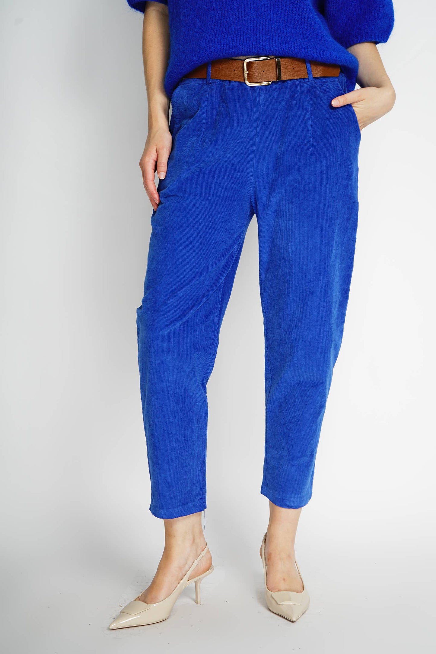 Velvet pants with belt 30500: Camel