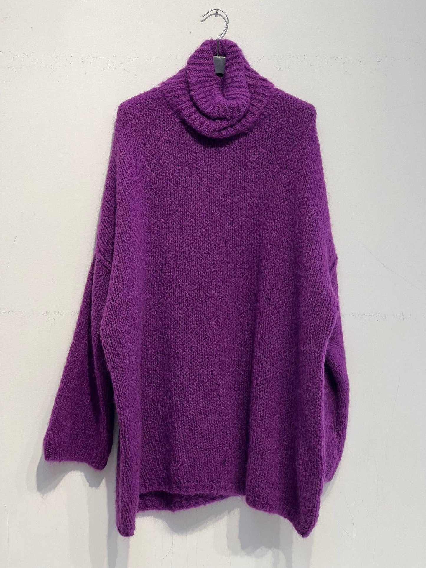 3228 soft turtleneck wool and mohair sweater: Ecru / One size