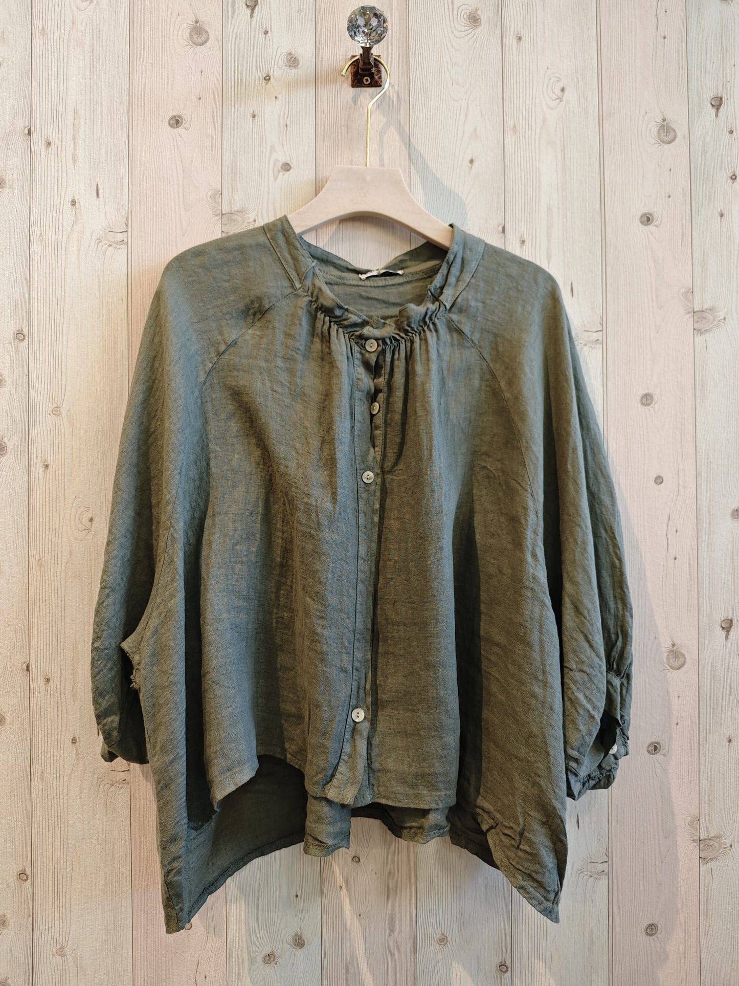 REF 83619 CLASSIC STYLE BLOUSE 100% LINEN: BEIGE