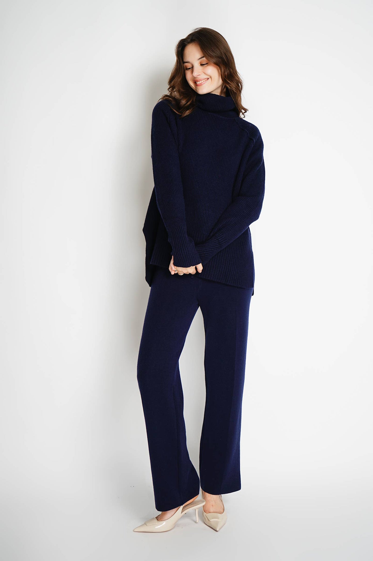 Straight knit pants 25601: Taupe