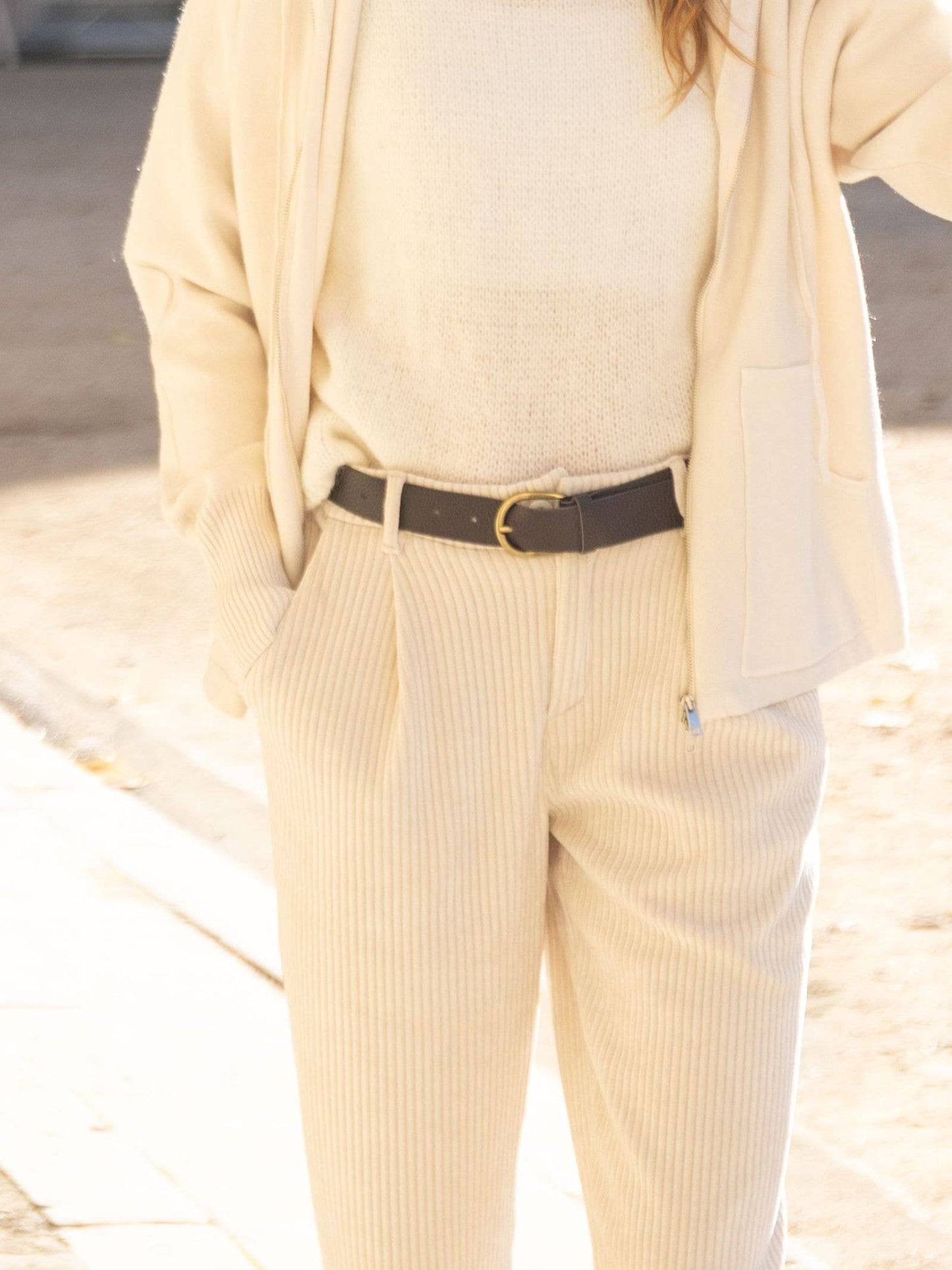 Corduroy pants with belt 124164: Chocolate / L