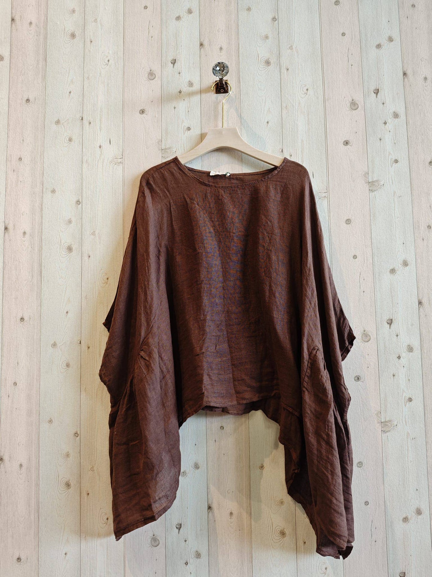 PONCHO-STYLE BLOUSE 100% LINEN: BROWN