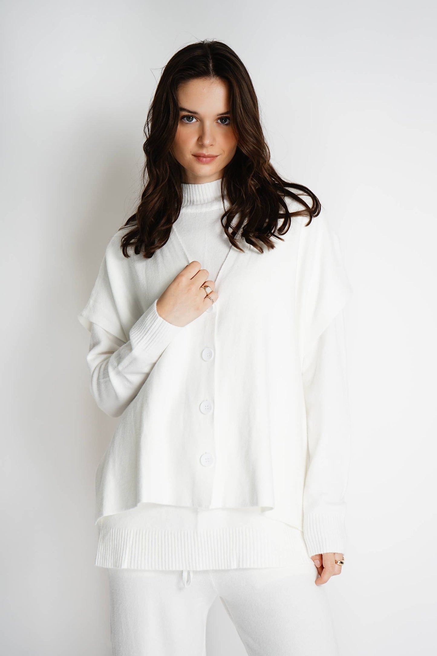 25210 knitted sleeveless vest: Camel