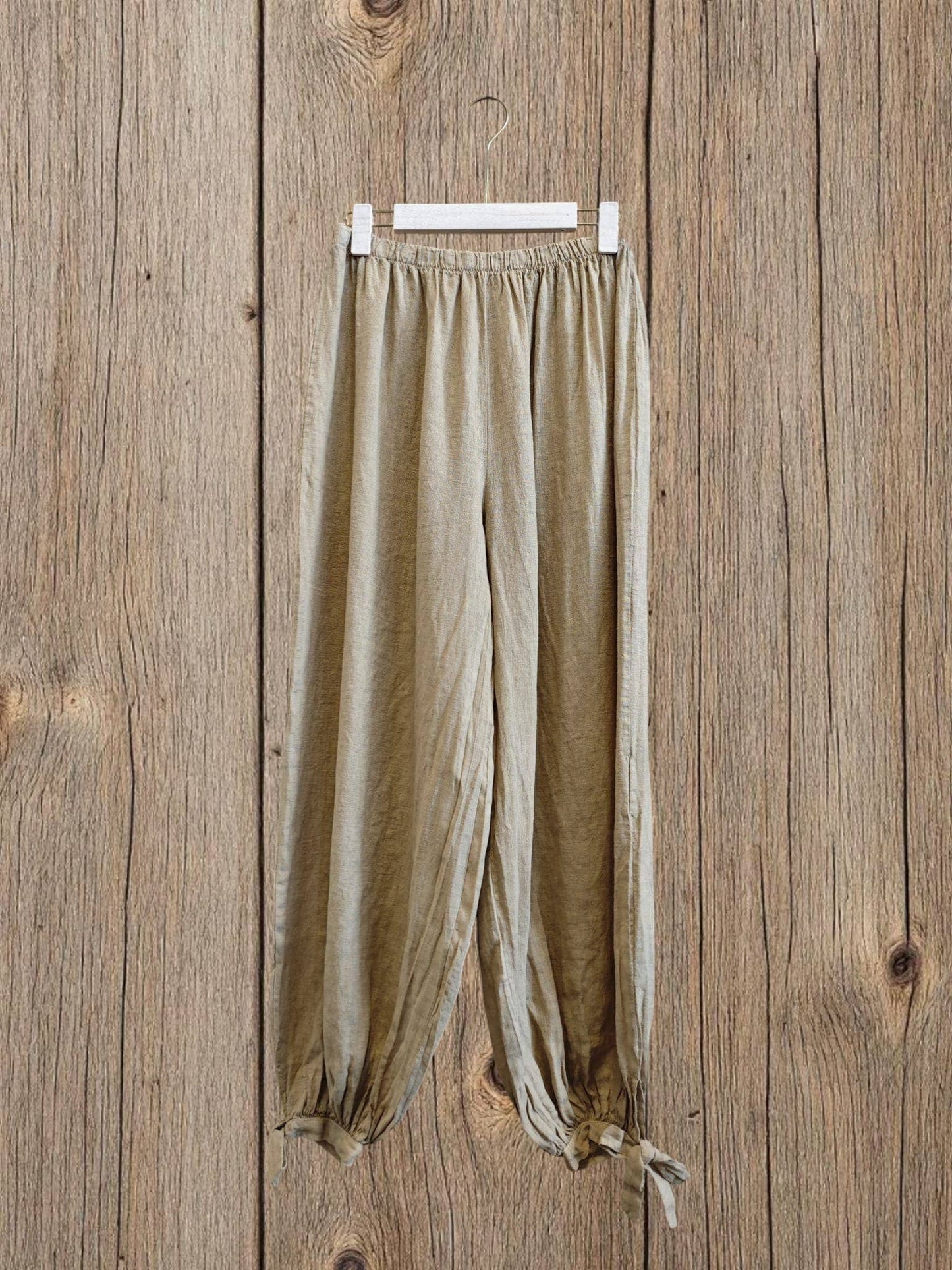 Ref-18324 Ankle-length pants with bow, 100% linen: Brown