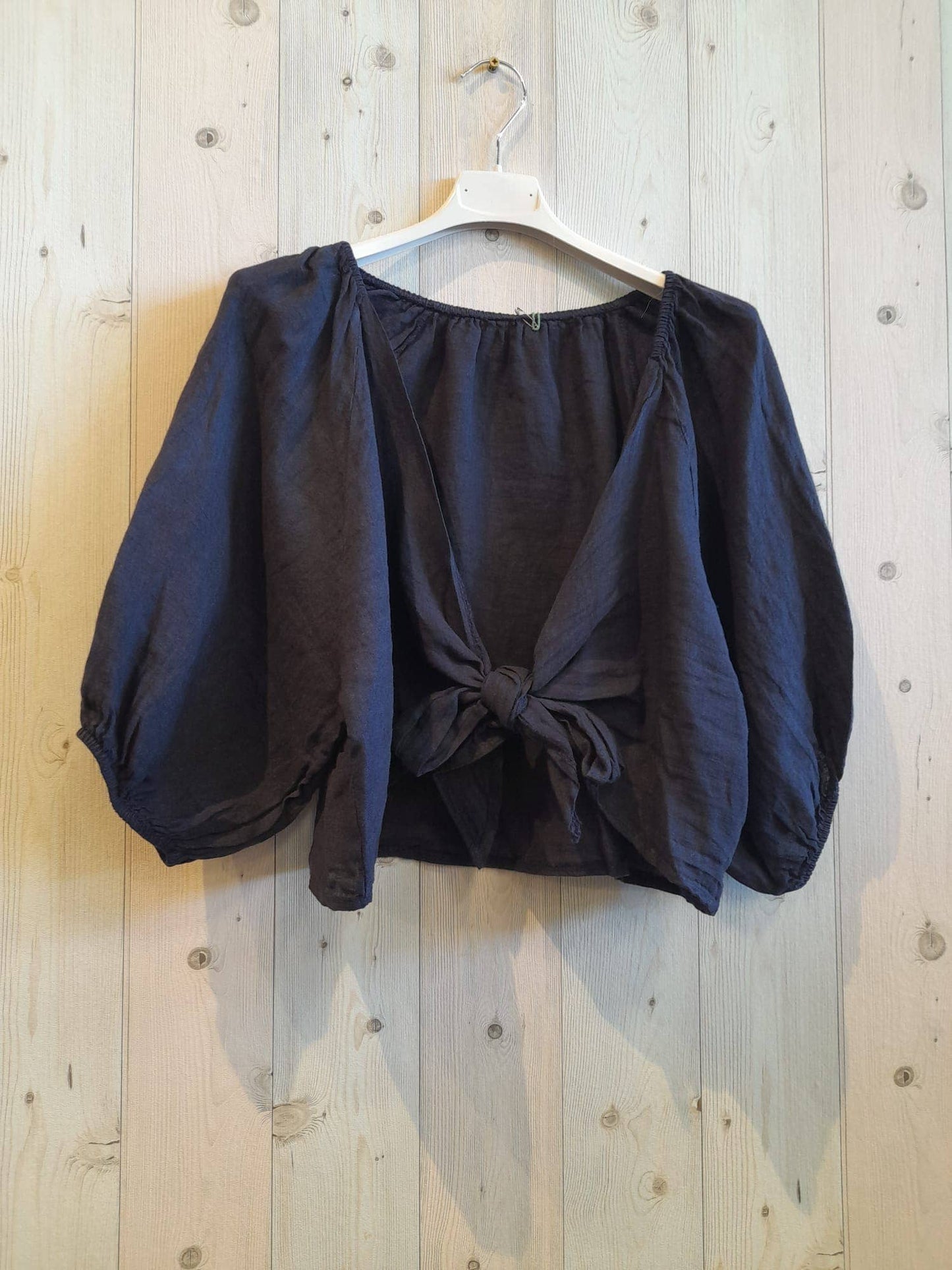 REF 17339 100% LINEN SHORT TIE BLOUSE: BLUE
