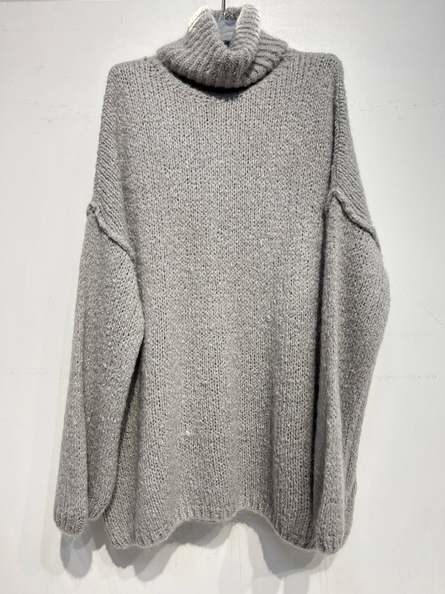 3228 soft turtleneck wool and mohair sweater: Ecru / One size