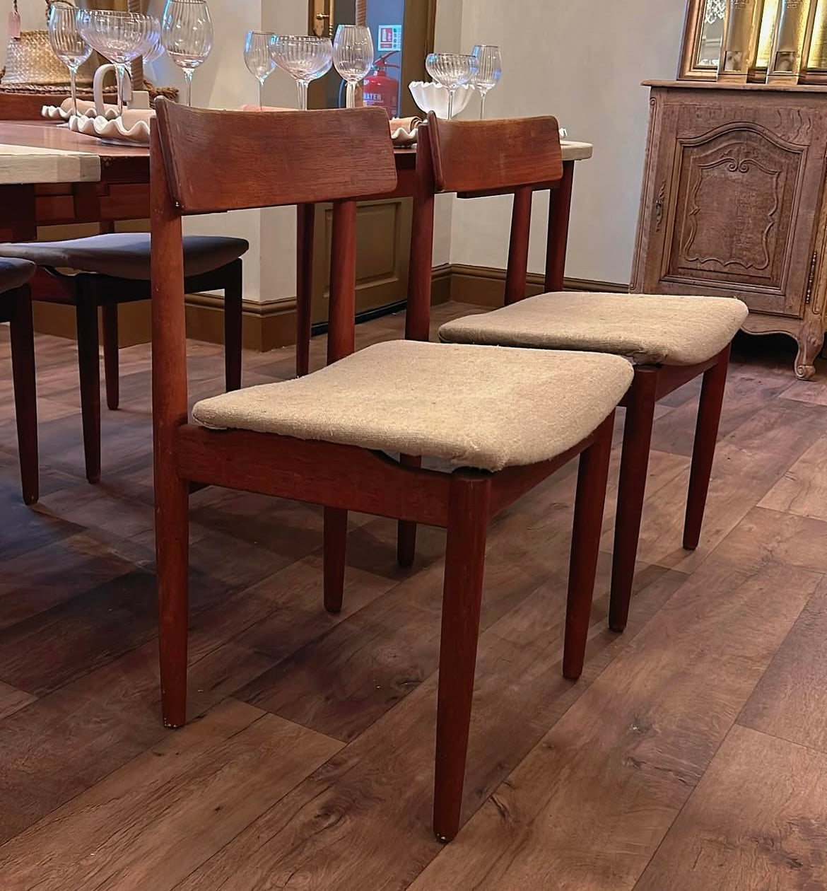 Swedish Hugo Troeds extending dining table & 4 chairs Designed by Nils Jonsson