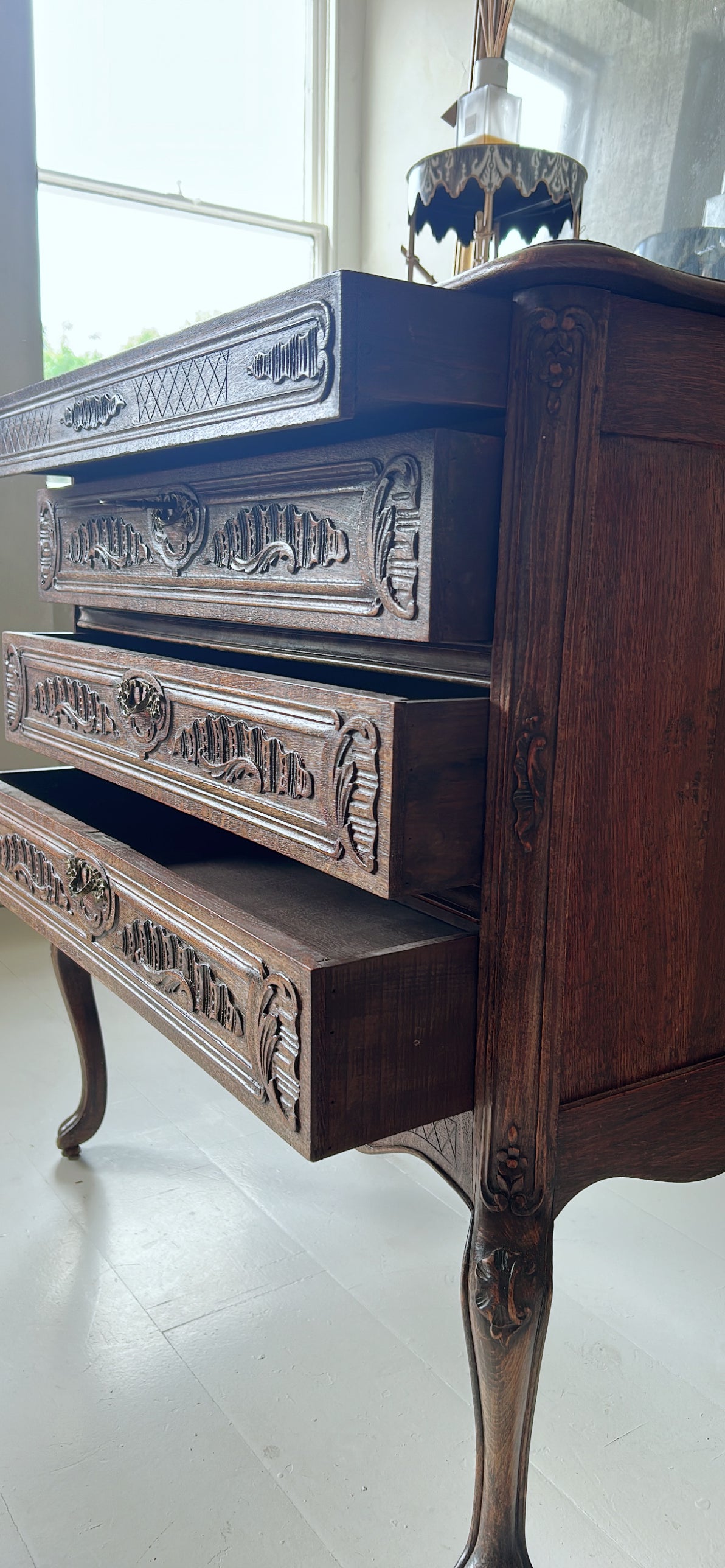French antique 4 drawer commode - chest of drawers