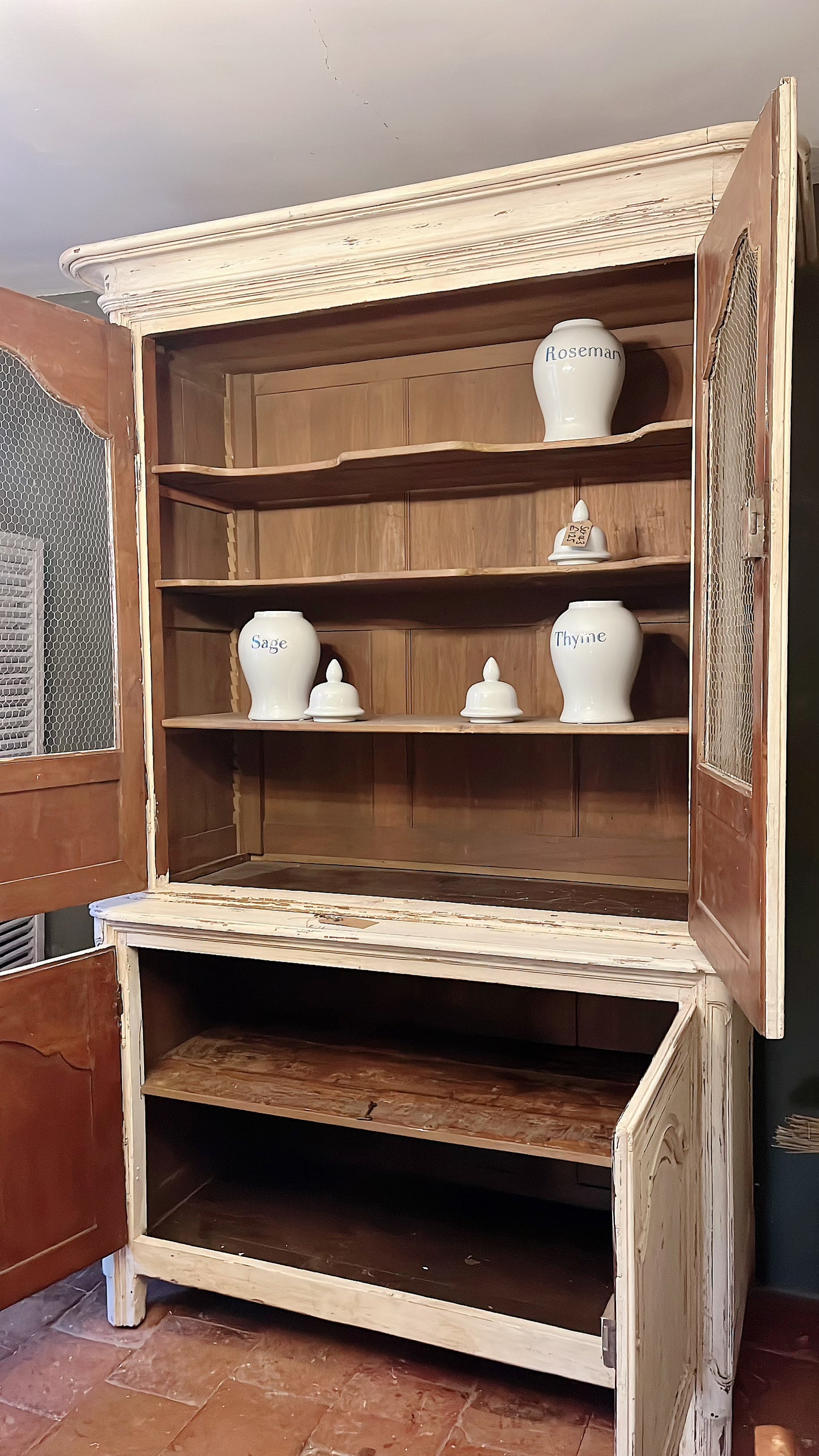 Large antique French 18thC dresser - cupboard