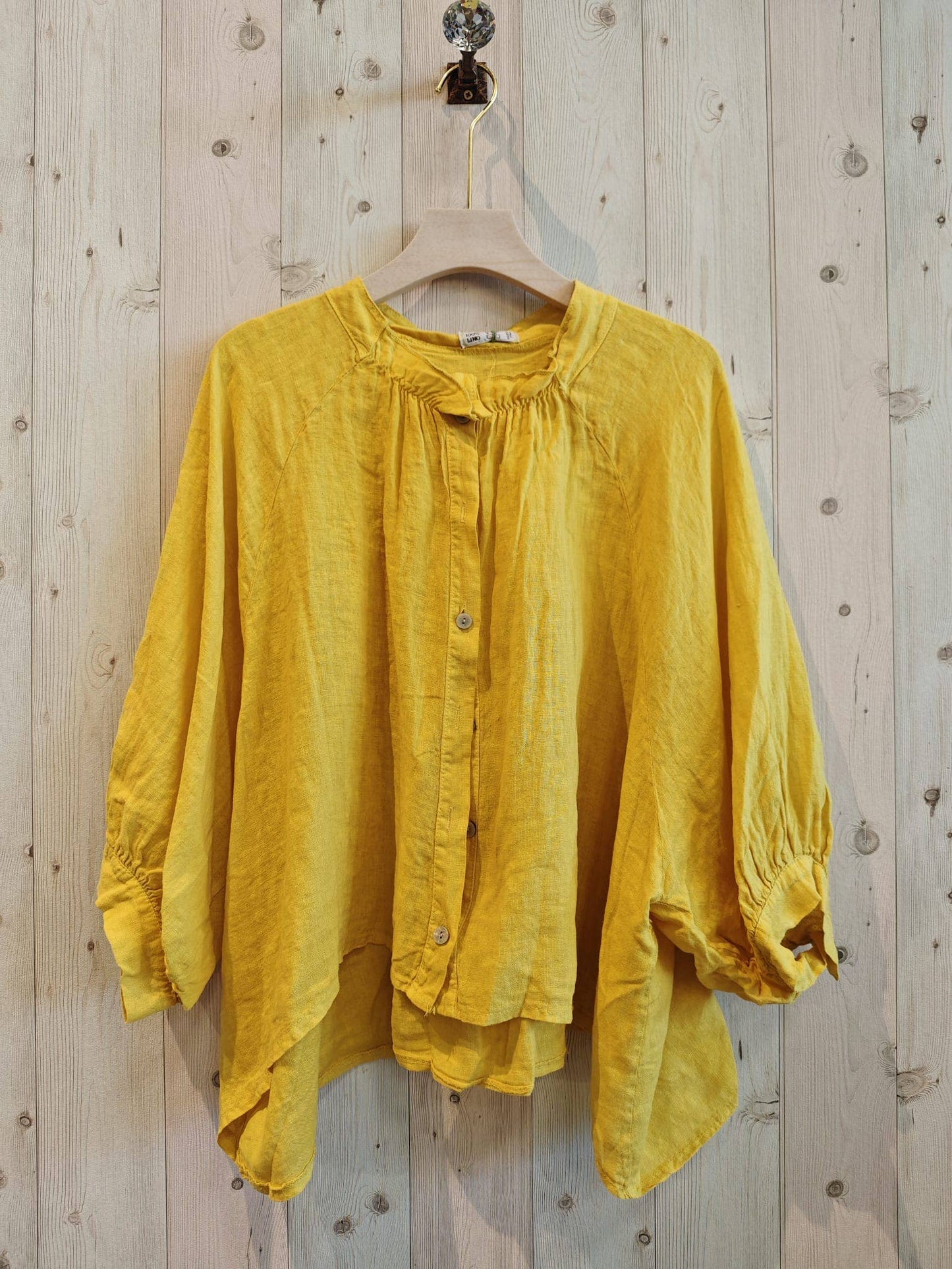 REF 83619 CLASSIC STYLE BLOUSE 100% LINEN: BEIGE