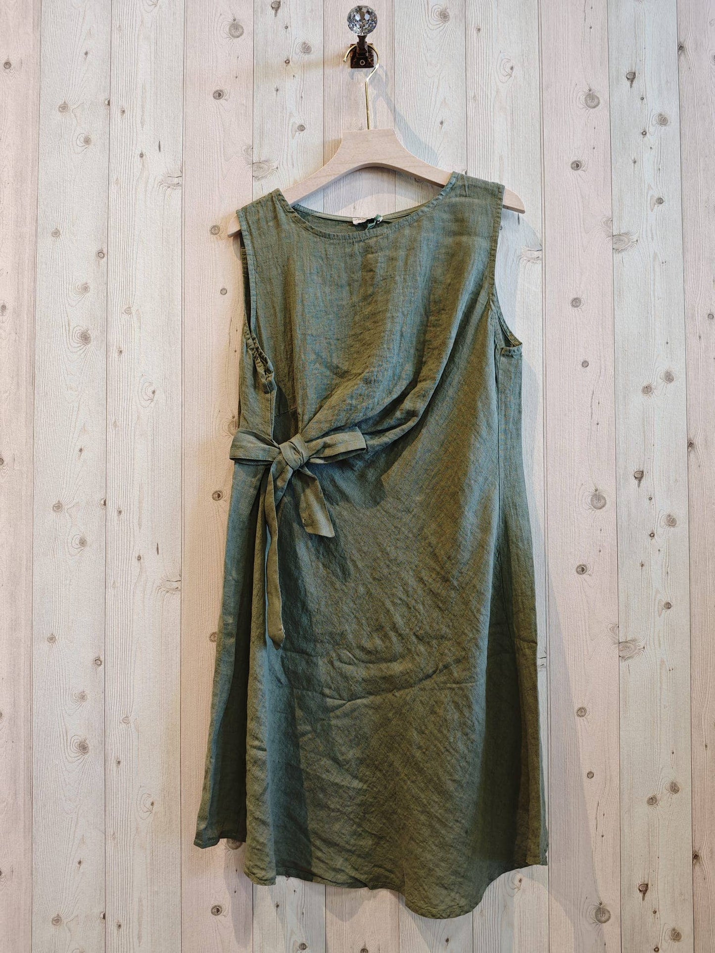 REF 5108 SLEEVELESS DRESS WITH BOW: BEIGE