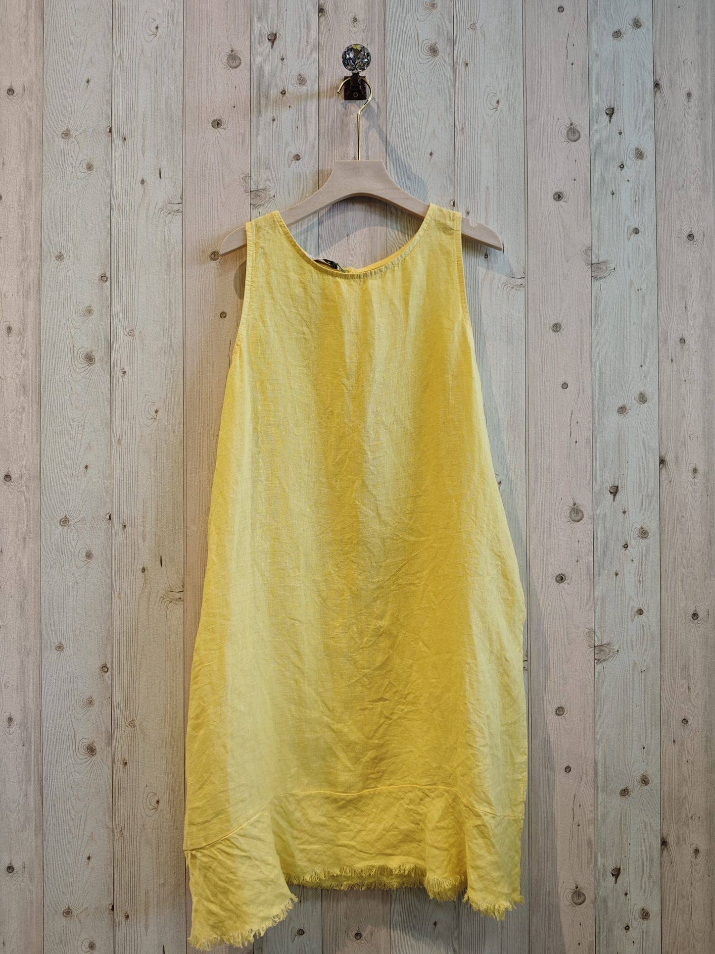 REF 72322 100% LINEN FRINGE DRESS: CAMEL