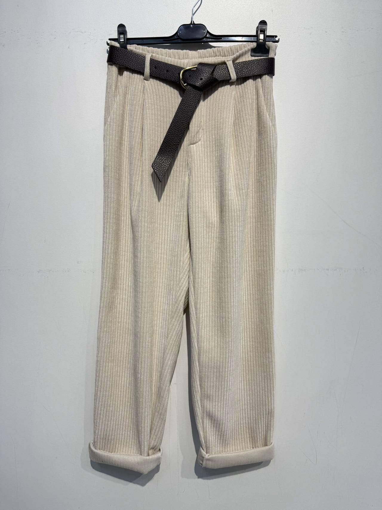 Corduroy pants with belt 124164: Chocolate / L