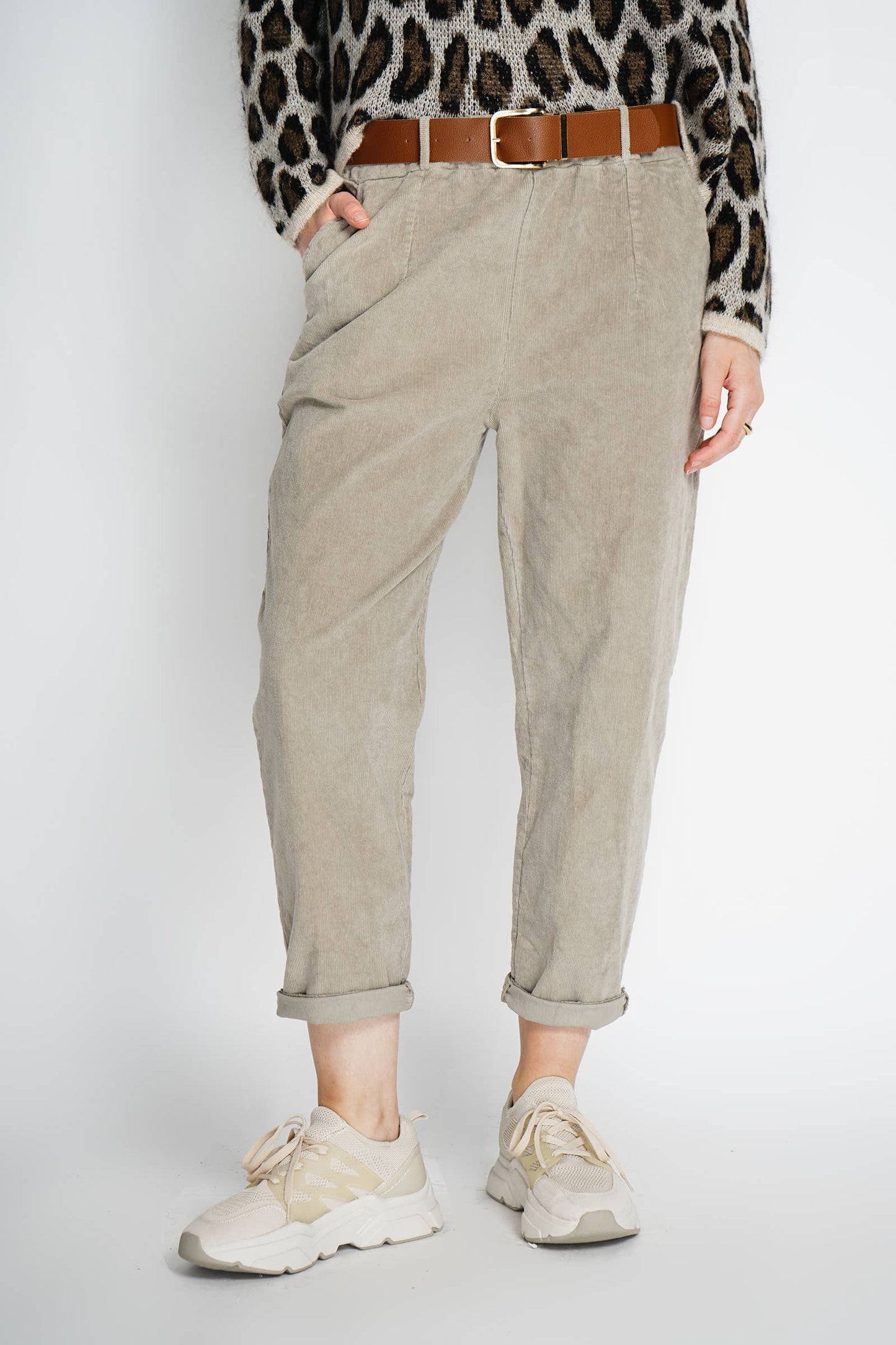 Velvet pants with belt 30500: Beige
