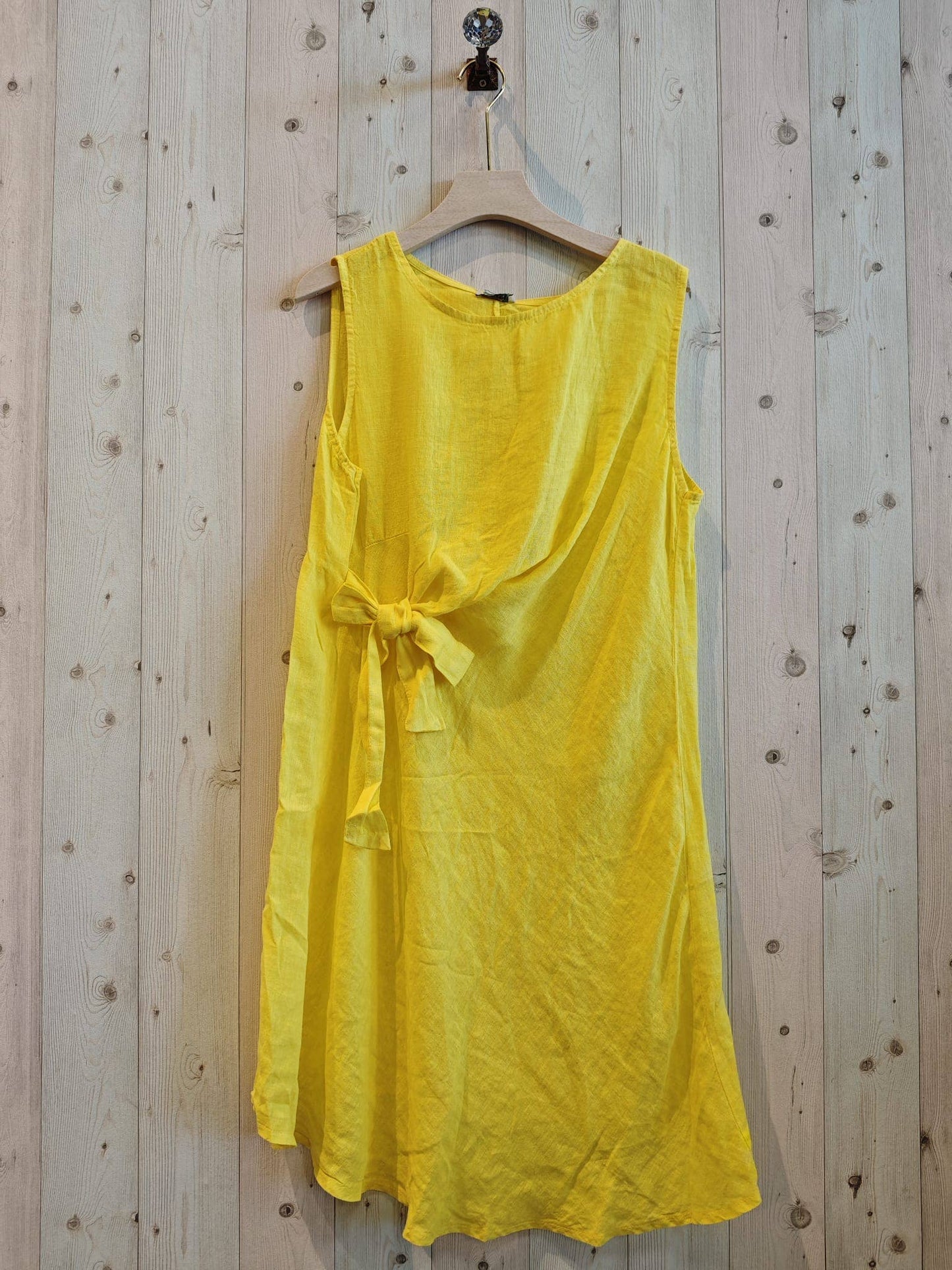 REF 5108 SLEEVELESS DRESS WITH BOW: BEIGE