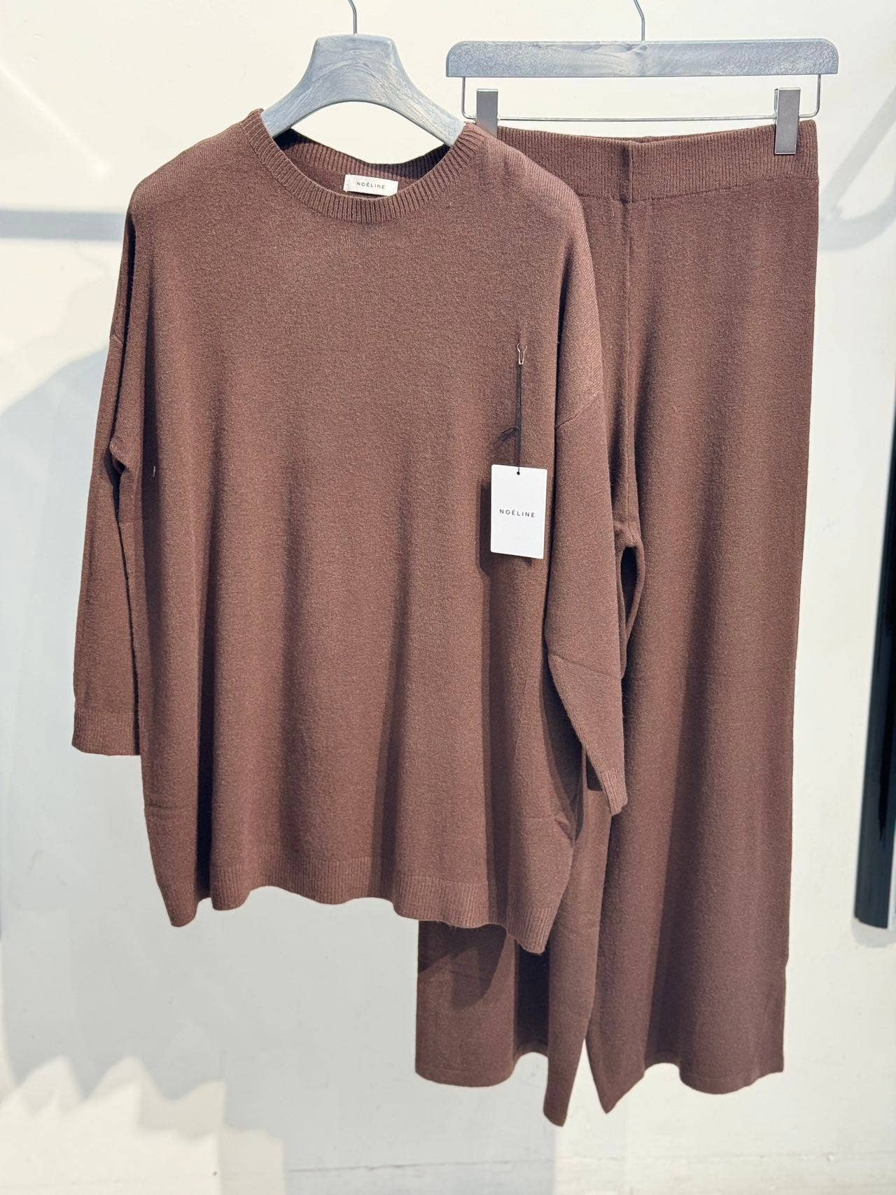Knitted sweater & pants set 25302: Taupe