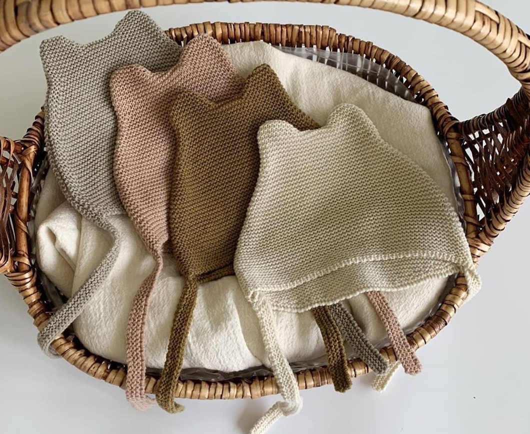 Annie & Charles® baby hat: Khaki