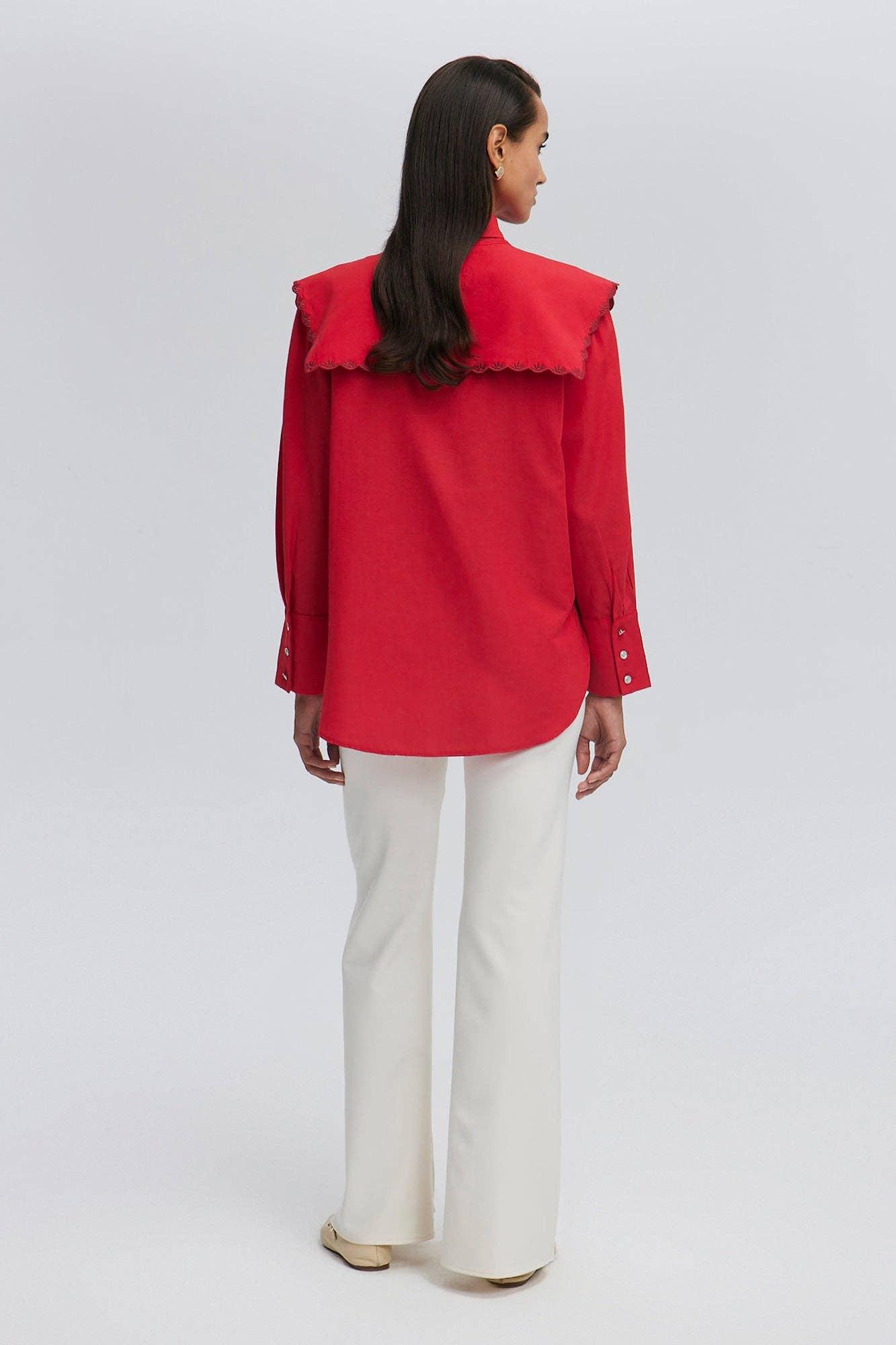 EMBROIDERY DETAILED WIDE COLLAR SHIRT: Red / 38