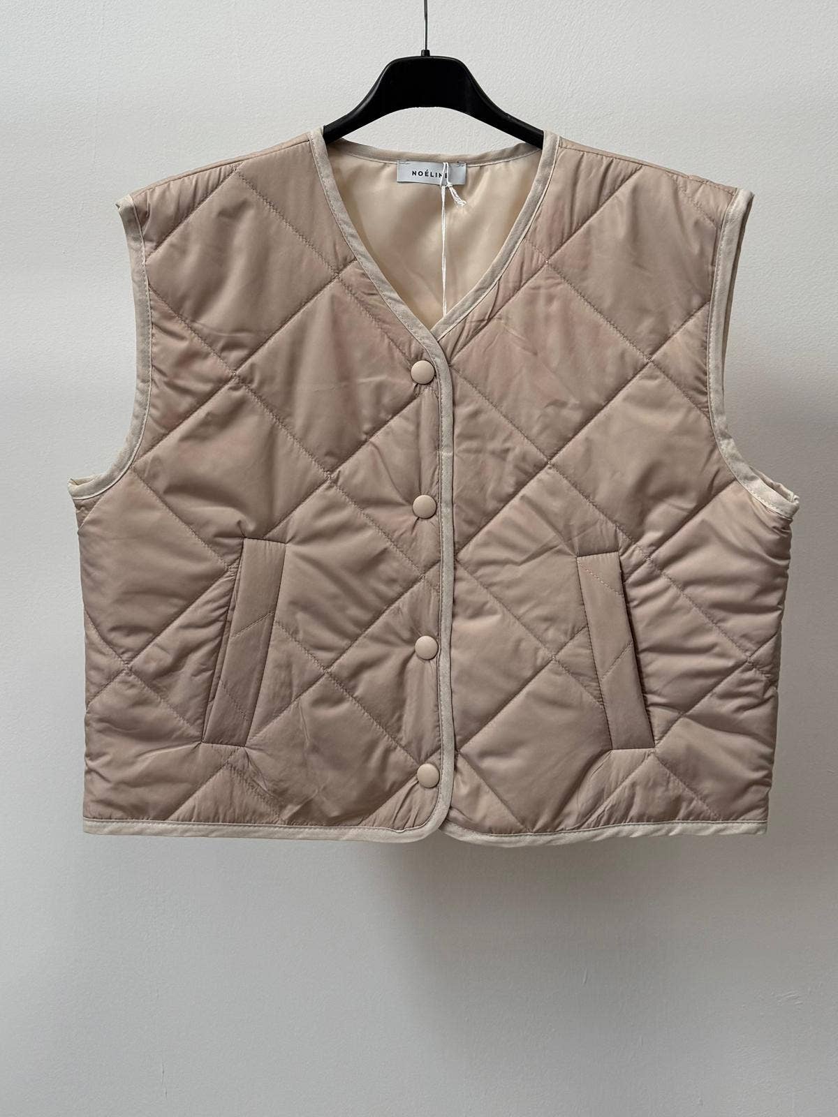 Sleeveless quilted jacket 12038: Chocolate