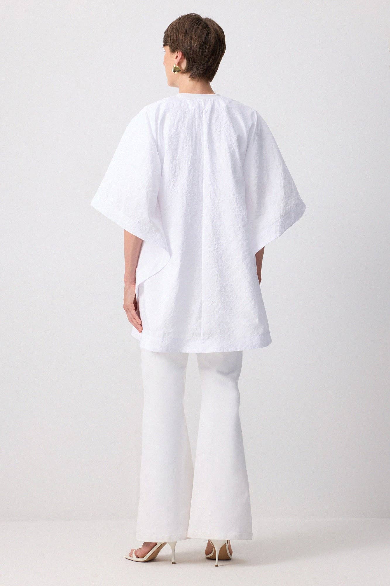 GOLD BUTTONED CUPRA PONCHO: White / Standart
