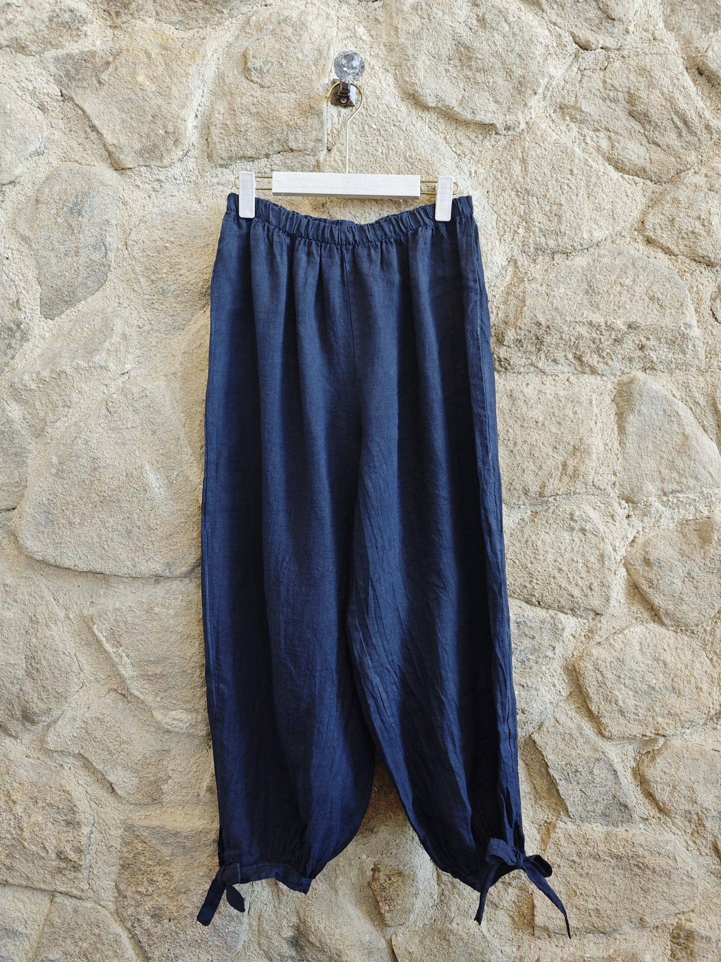 Ref-18324 Ankle-length pants with bow, 100% linen: Camel