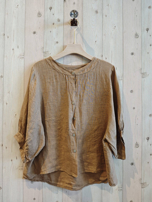 REF 4821 BASIC BLOUSE WITH MAO COLLAR: CAMEL