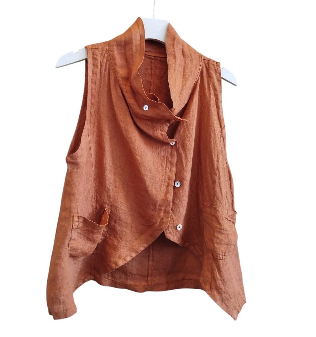 8718 Asymmetrical buttoned linen vest with pockets and collar: BROWN