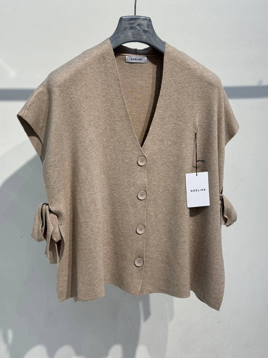 25210 knitted sleeveless vest: Taupe