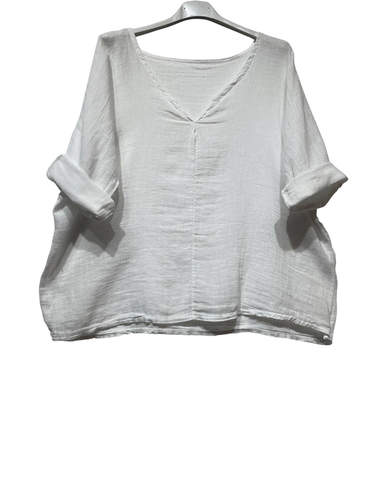 6551 CROP IN COTTON-LINEN V-NECK: BEIGE