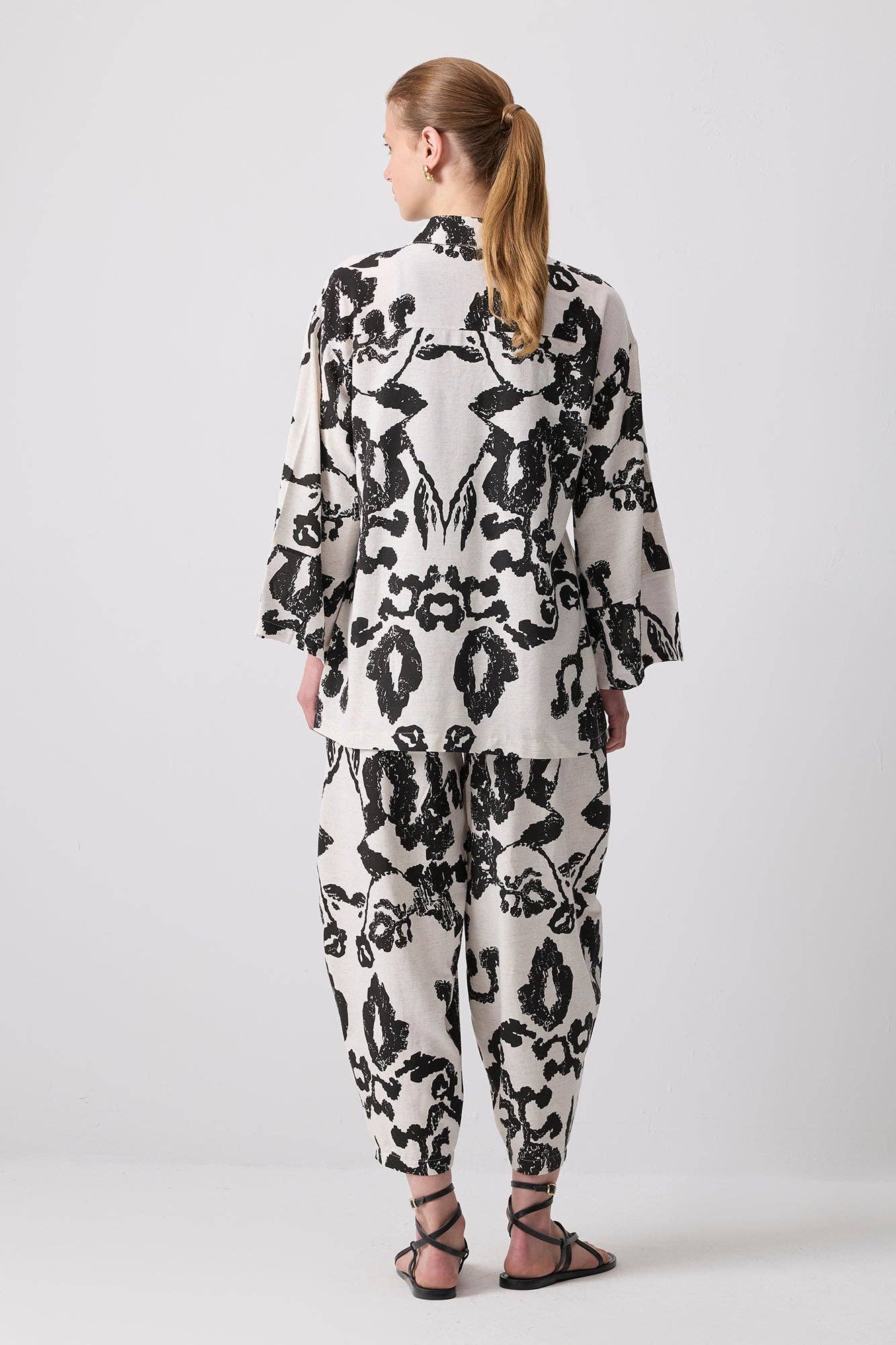 LINEN TEXTURED PATTERNED KIMONO PANTS SET: Black / Standart