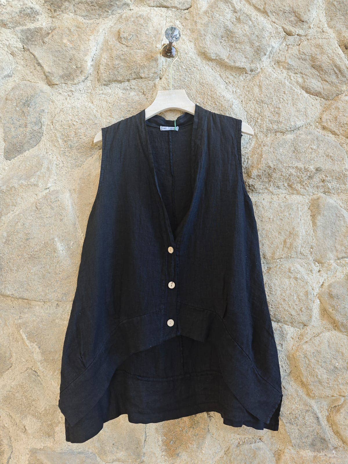Ref-83679 SLEEVELESS BLOUSE 100% LINEN: CAMEL