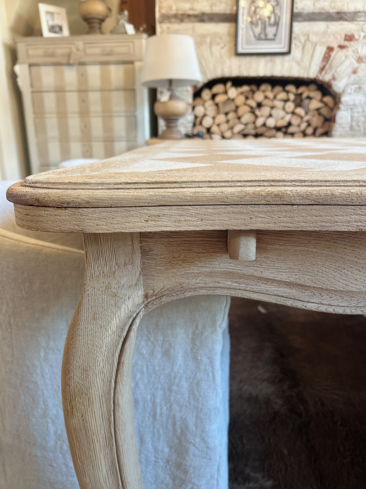 French Oak extending Louis XV dining table