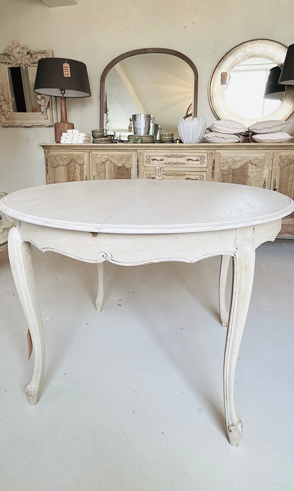 Round french extending painted painted