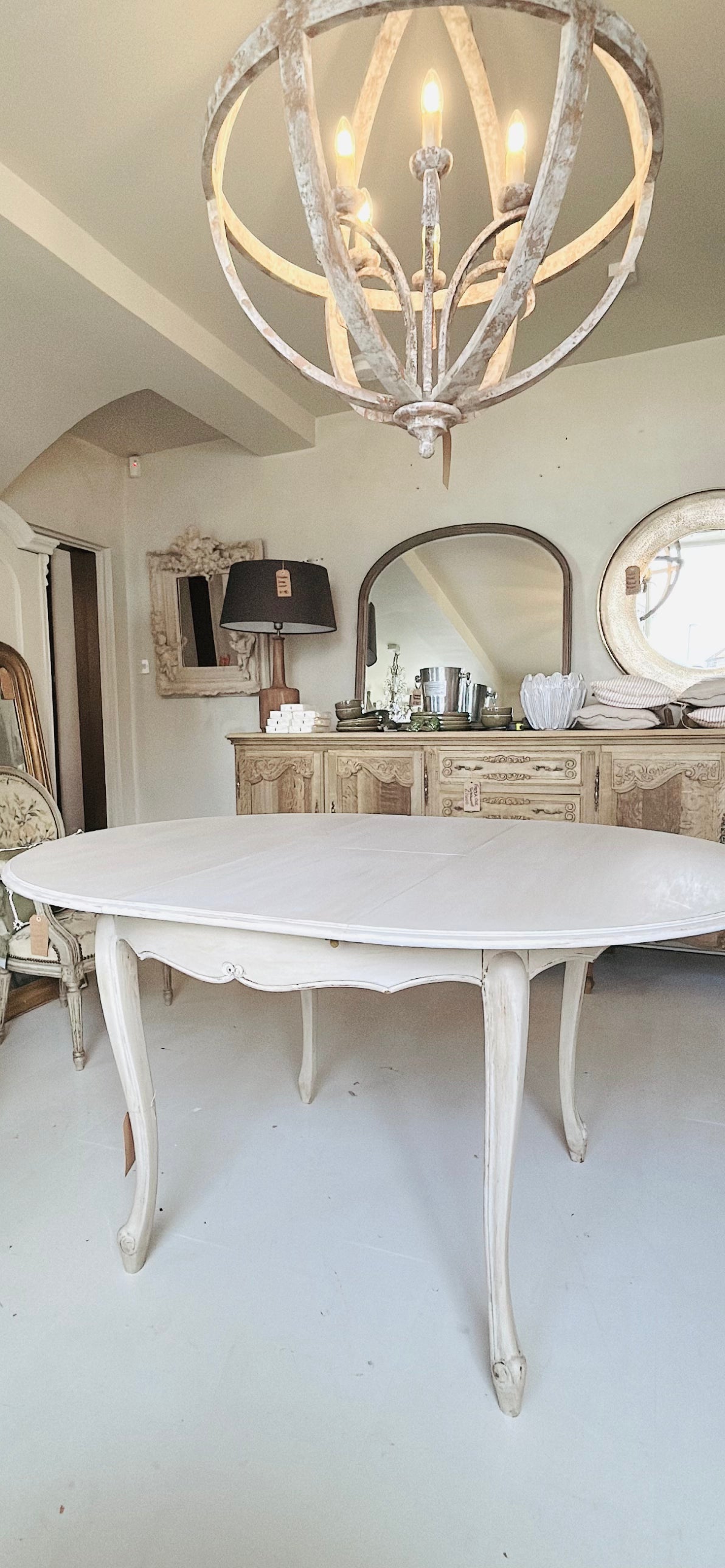 Round french extending painted painted