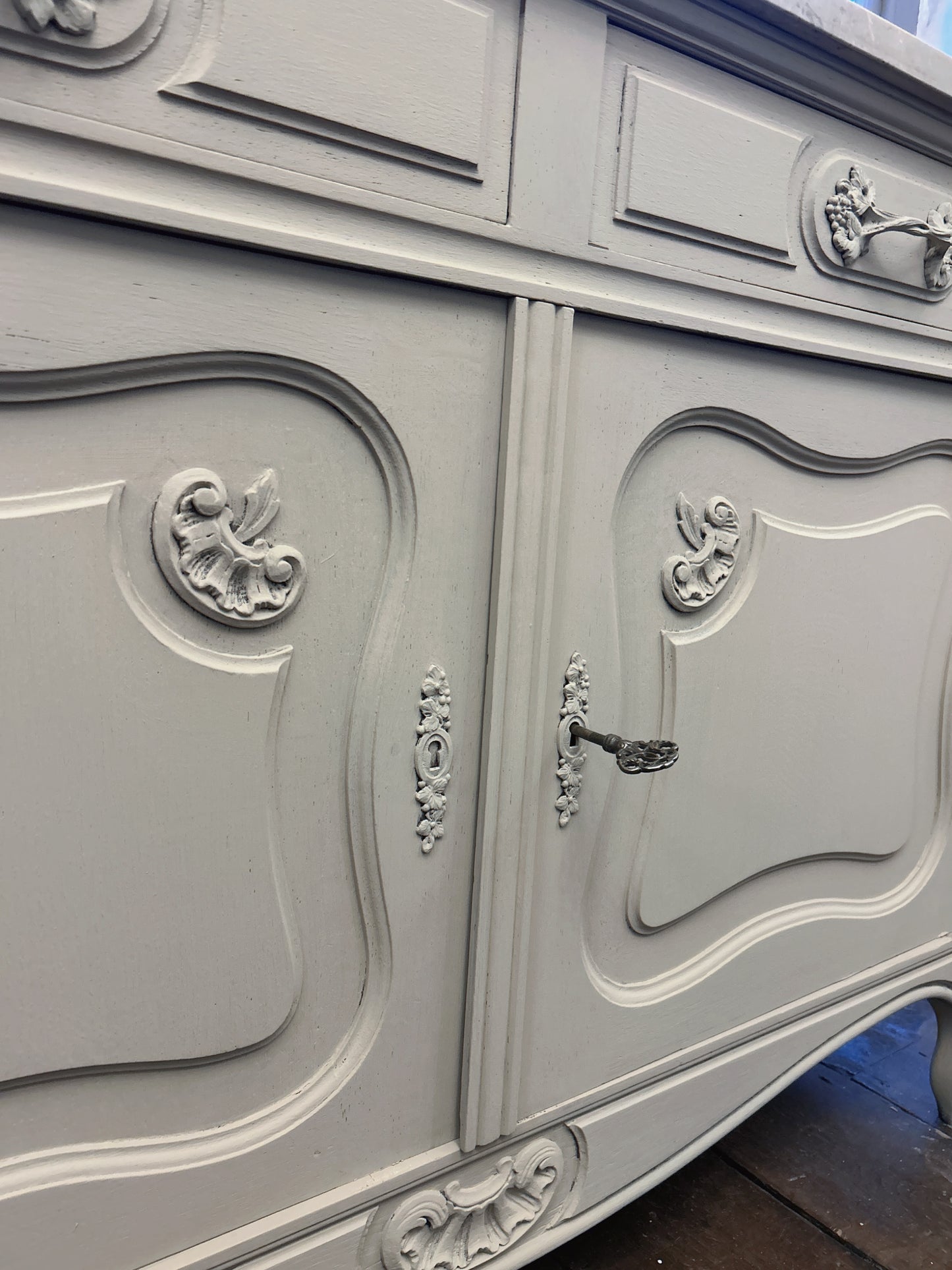 French antique painted washstand with marble