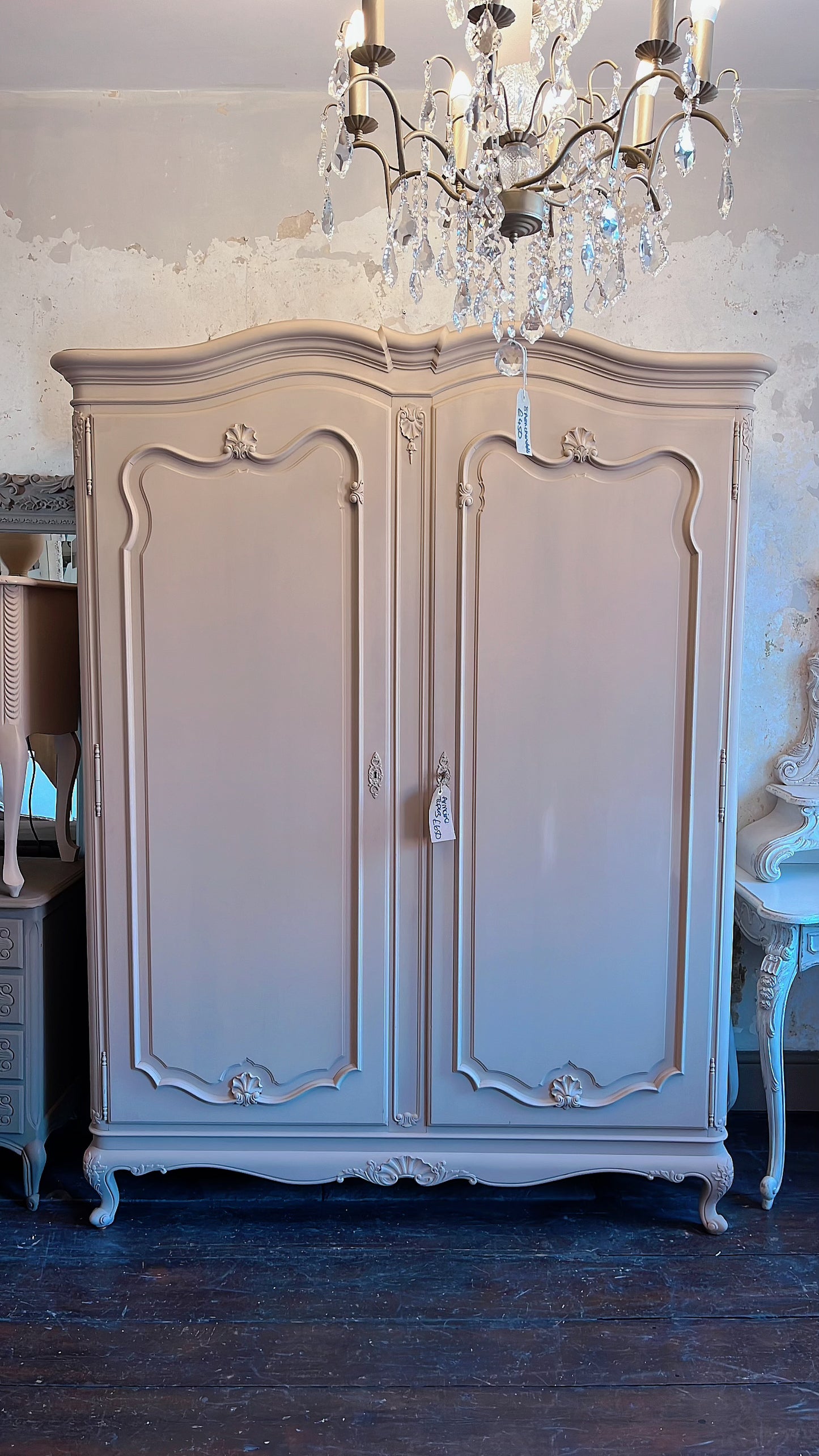 Painted Louis Armoire Topaze