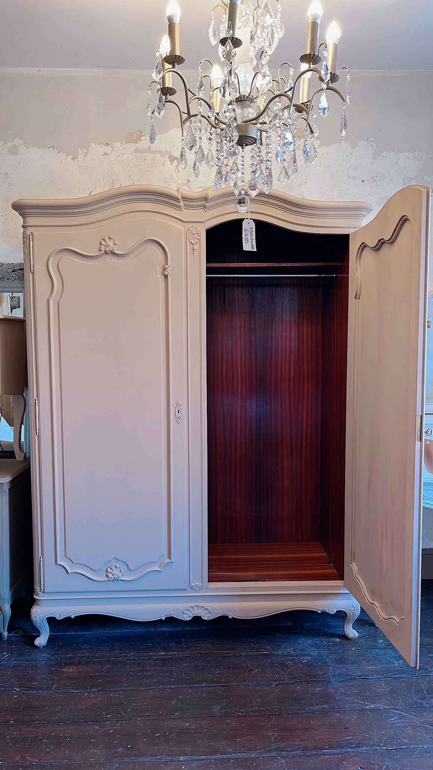 Painted Louis Armoire Topaze