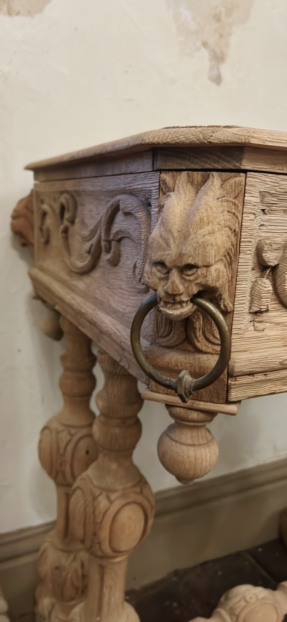 Antique Flemish Oak vanity (lift up lid) side table