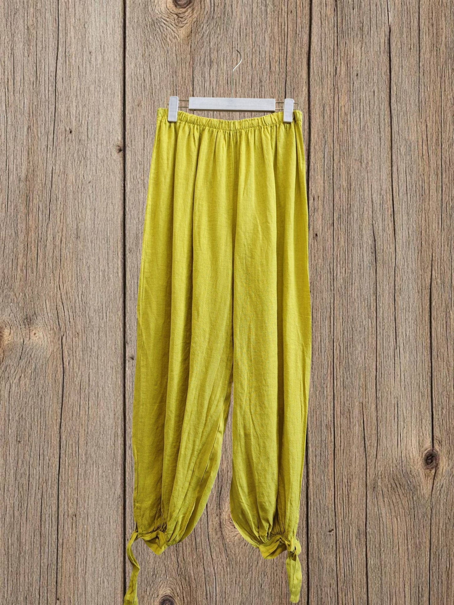 Ref-18324 Ankle-length pants with bow, 100% linen: Brown