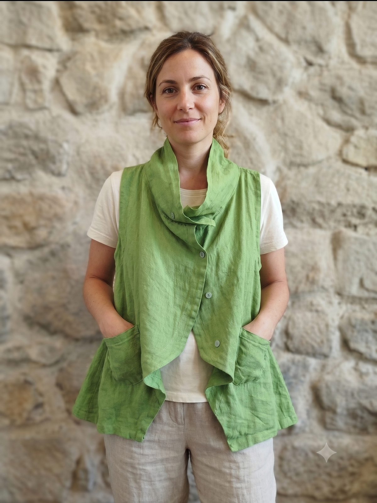 8718 Asymmetrical buttoned linen vest with pockets and collar: GRIS FONCE