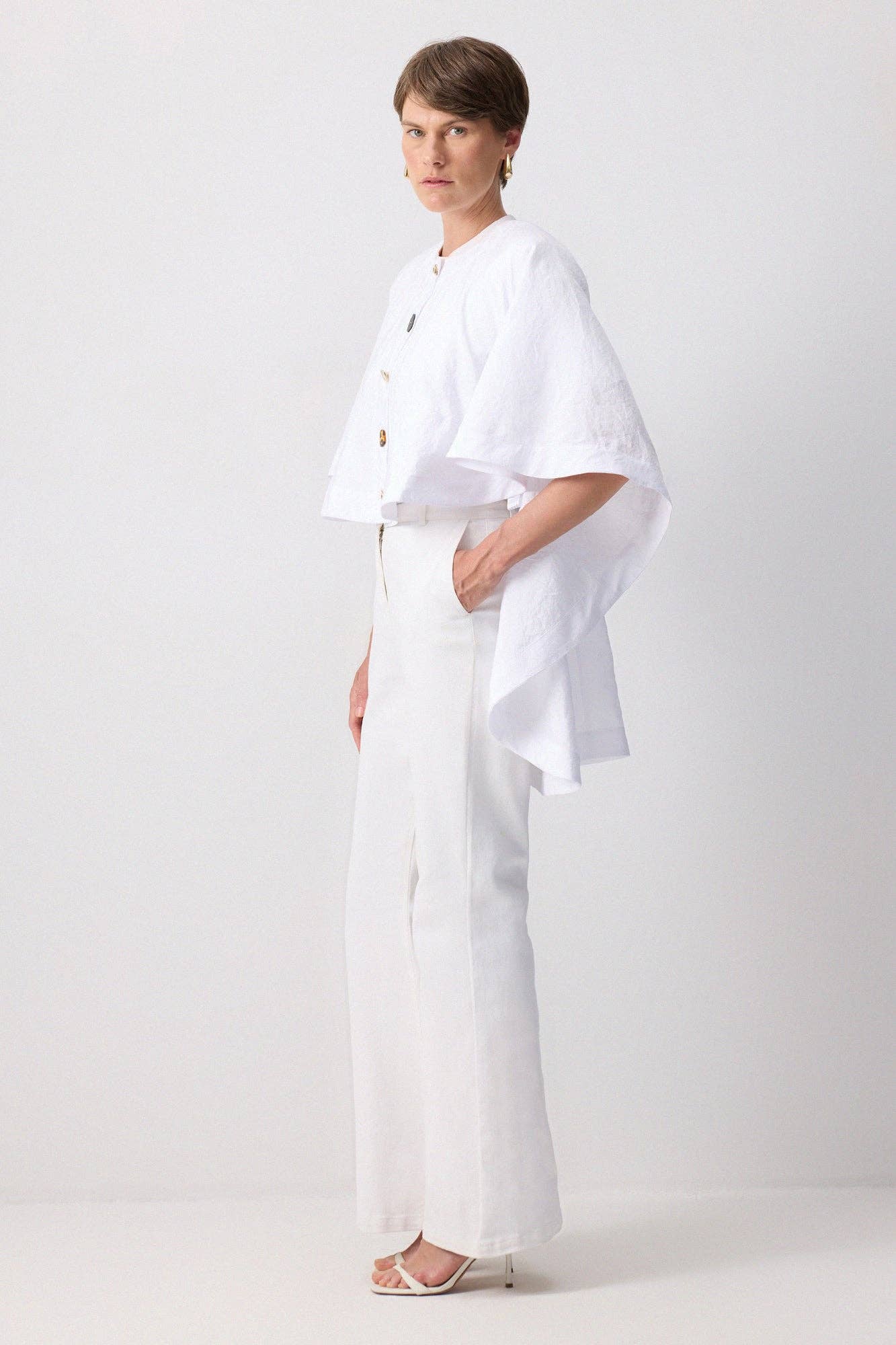 GOLD BUTTONED CUPRA PONCHO: White / Standart