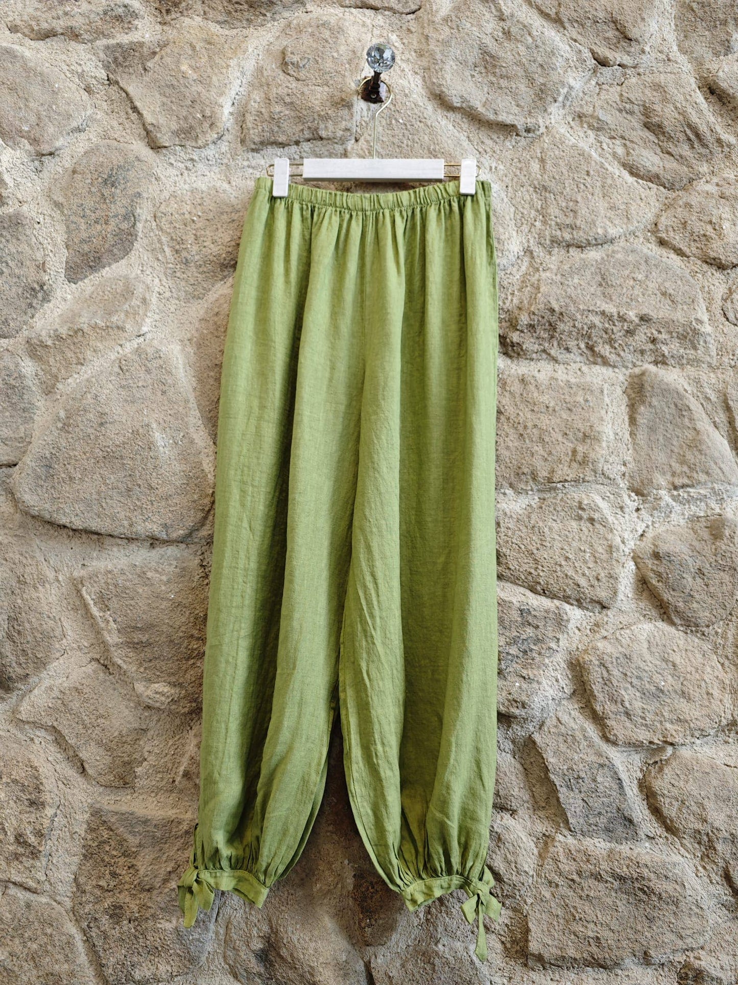 Ref-18324 Ankle-length pants with bow, 100% linen: Camel