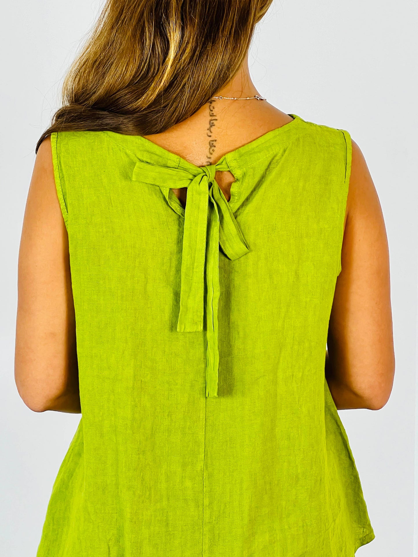 Ref-15763 100% LINEN SLEEVELESS T-SHIRT: Negro
