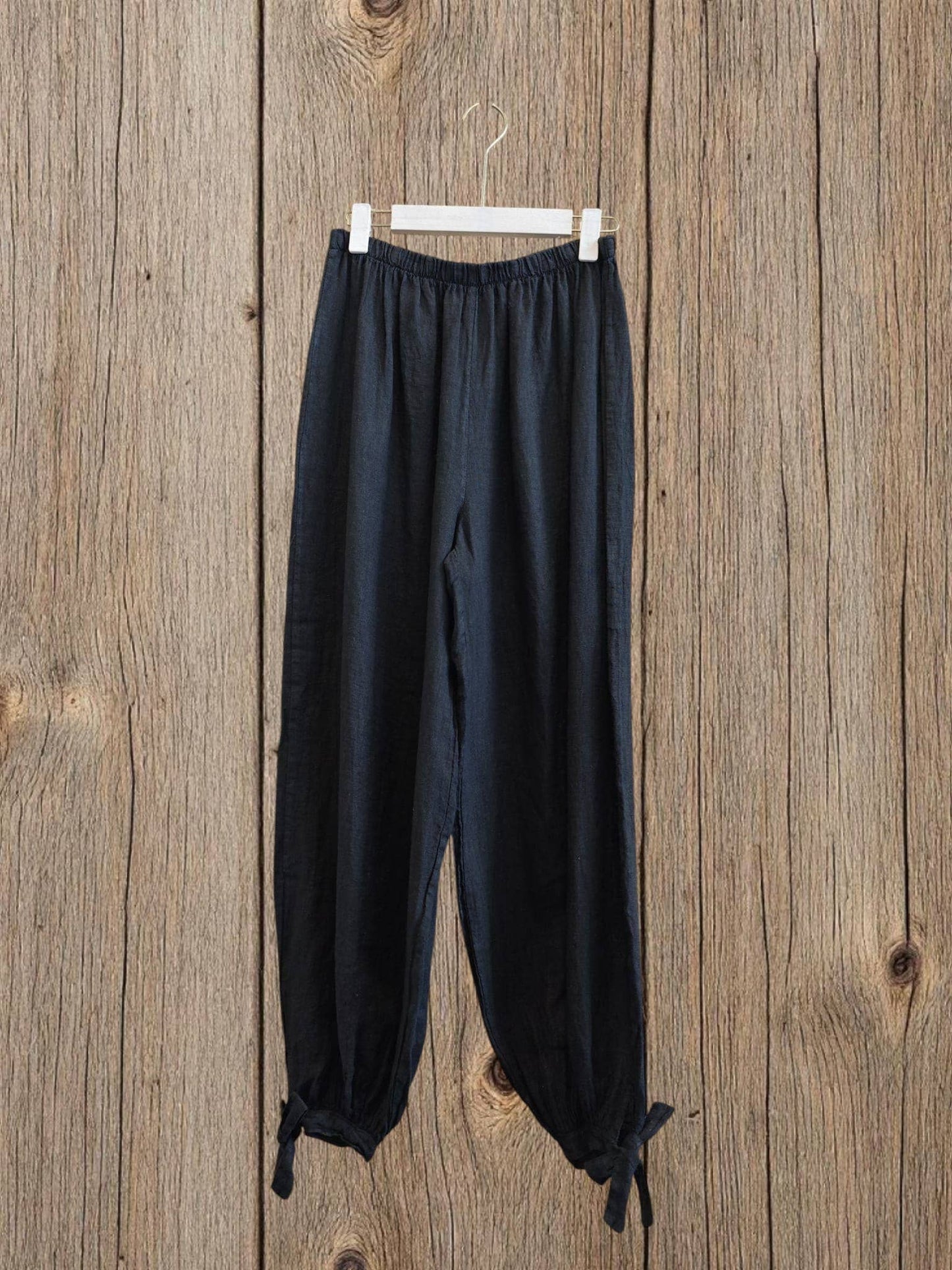 Ref-18324 Ankle-length pants with bow, 100% linen: Beige