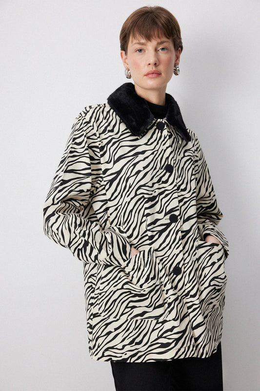 ZEBRA PATTERNED GABARDİNE JACKET: Zebra / S/M