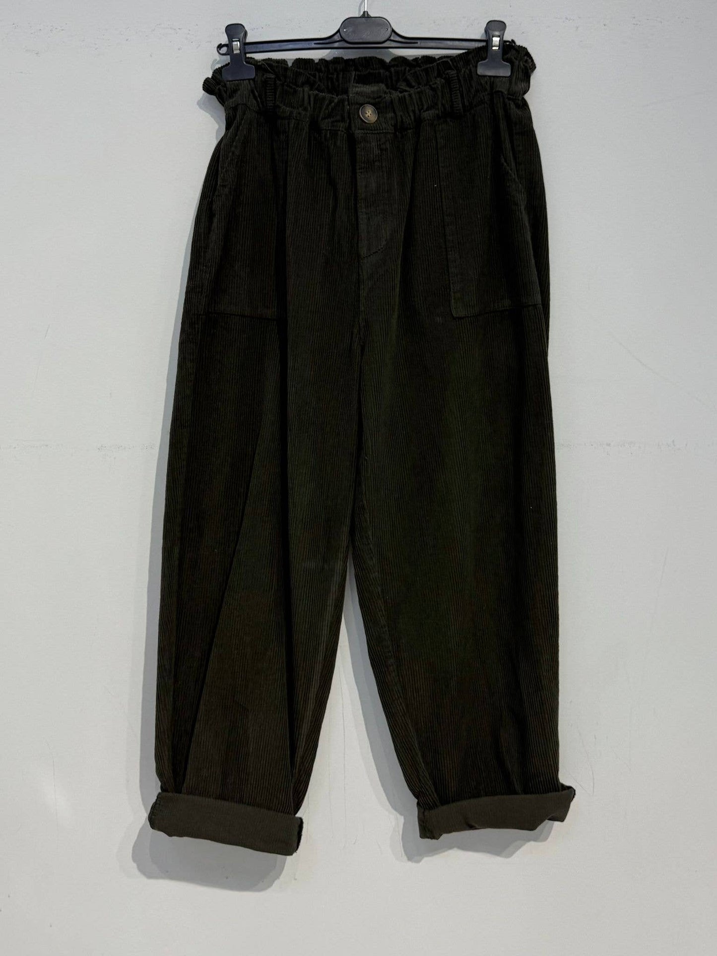 Corduroy pants with button 30513: Camel